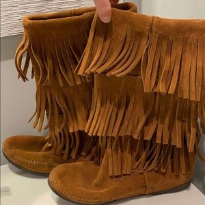 Minnetonka Moccasin Boots Women’s Size 7